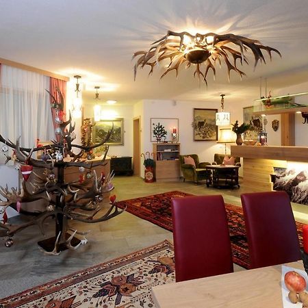 Aparthotel Jagdhof Ligedl Mayrhofen Exterior foto